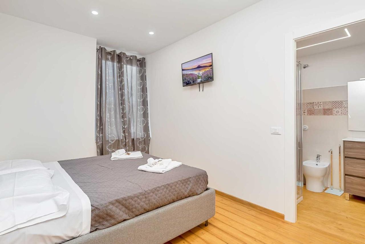 Yellove Apartment *